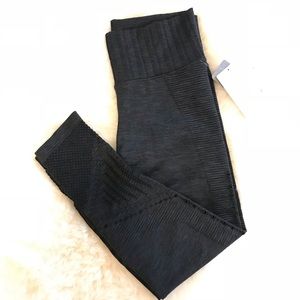 ATHLETA HALASANA SEAMLESS LEGGINGS